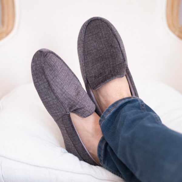 Isotoner - Chaussons mocassins Homme semelle souple Gris
