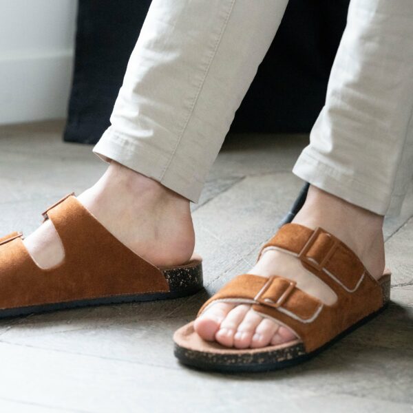 Isotoner - Chaussons sandales Homme brides Camel