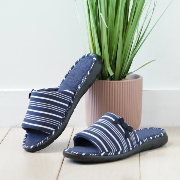 Isotoner - Chaussons sandales Femme rayées blanc et bleu marine
