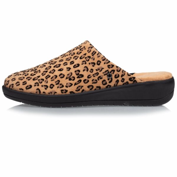 Isotoner - Chaussons mules talon Femme Léopard – Image 2