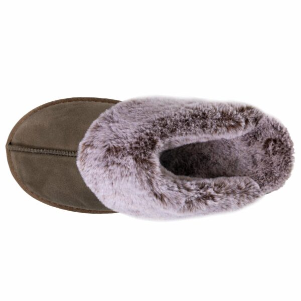 Isotoner - Chaussons mules en cuir Femme Kaki – Image 2