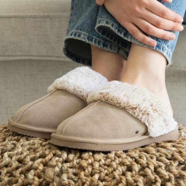 Isotoner - Chaussons mules fourrées Femme Beige