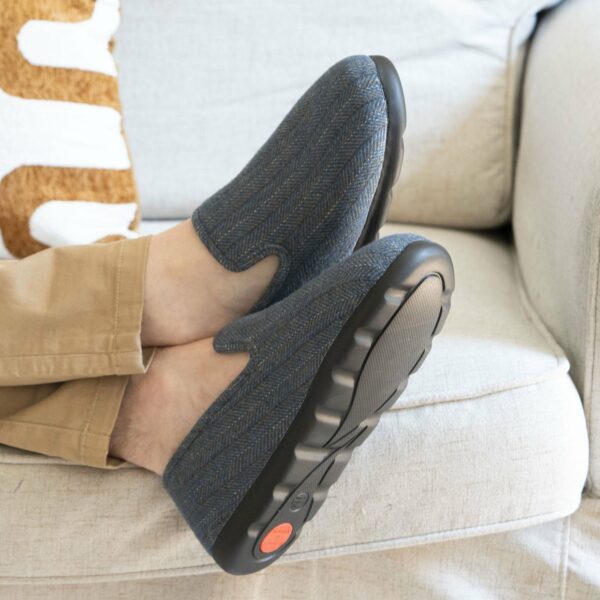 Isotoner - Chaussons charentaises Homme Chevrons bleus