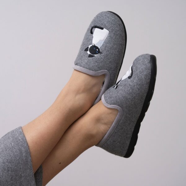 Isotoner - Chaussons slippers Femme Gris